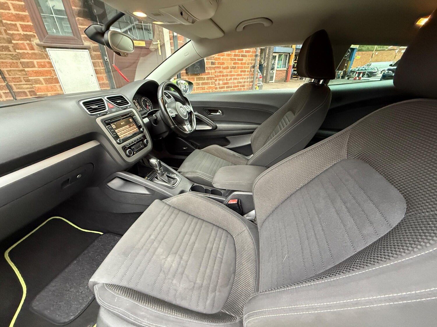 Used Volkswagen Scirocco 2011 for sale - 76084340: Photo 16