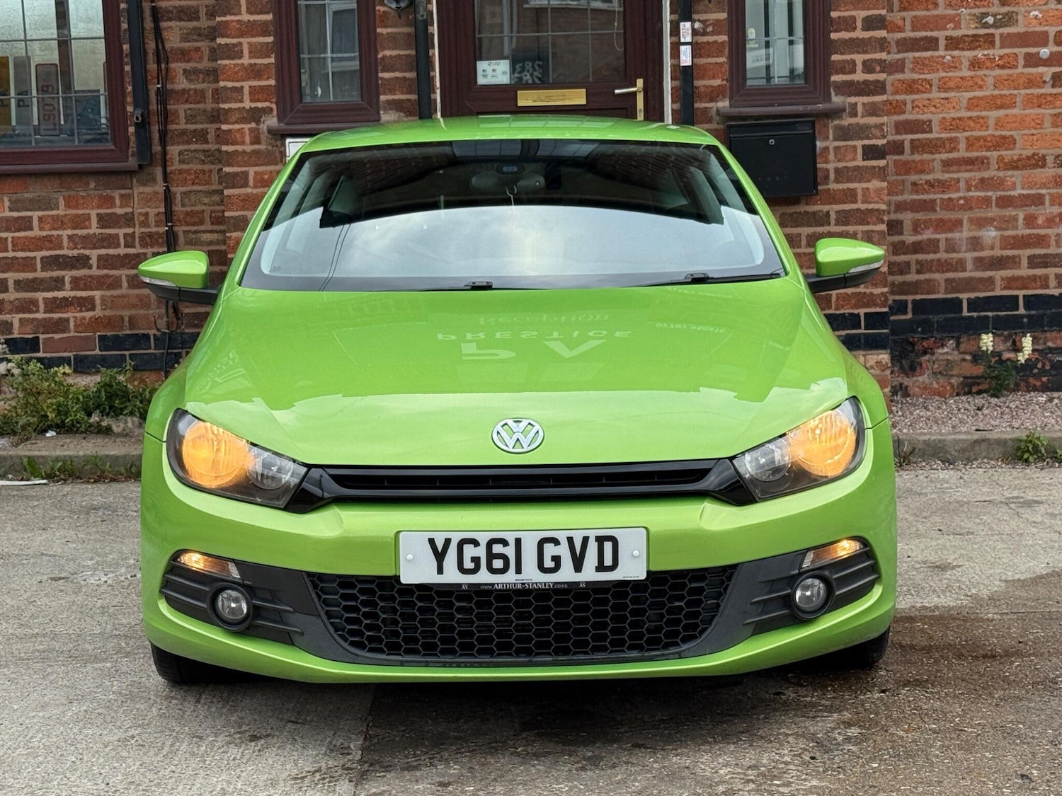 Used Volkswagen Scirocco 2011 for sale - 76084340: Photo 2