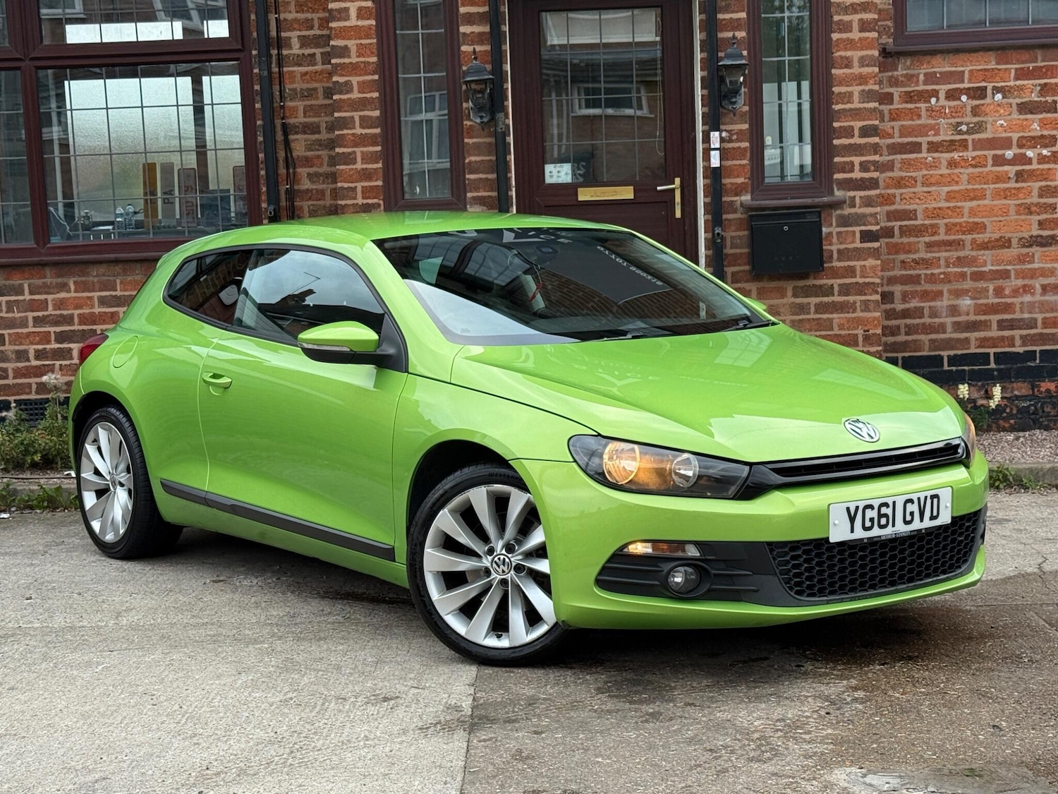 Used Volkswagen Scirocco 2011 for sale - 76084340: Photo 3
