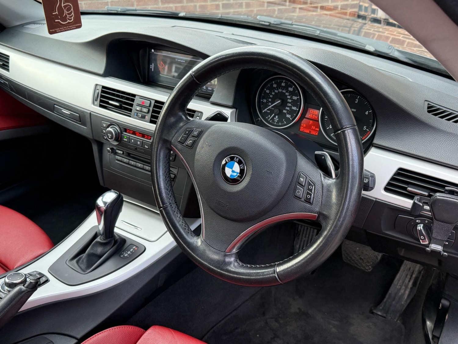 Used BMW 3 Series 2010 for sale - 76936130: Photo 10