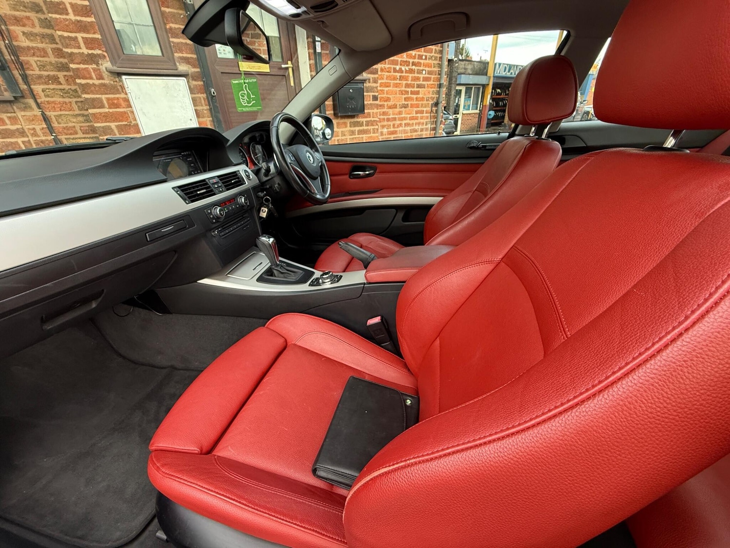 Used BMW 3 Series 2010 for sale - 76936130: Photo 18