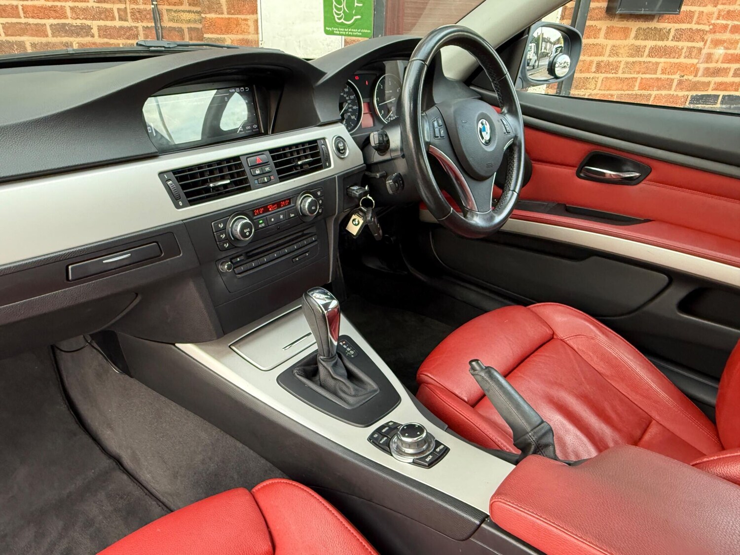 Used BMW 3 Series 2010 for sale - 76936130: Photo 19