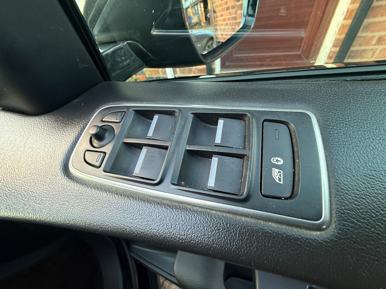 Used Jaguar F-Pace 2018 for sale - 76632812: Photo 12