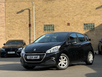 Used Peugeot 208 2016 for sale - 77957280: Photo