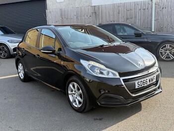 Used Peugeot 208 2016 for sale - 77957280: Photo