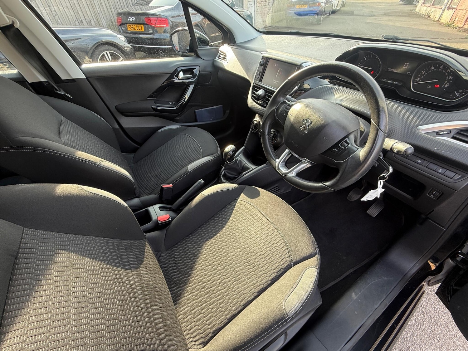 Used Peugeot 208 for sale - 77957280: Photo 9