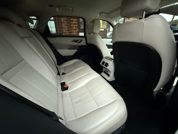 Used Land Rover Range Rover Velar 2017 for sale - 76270269: Photo 15