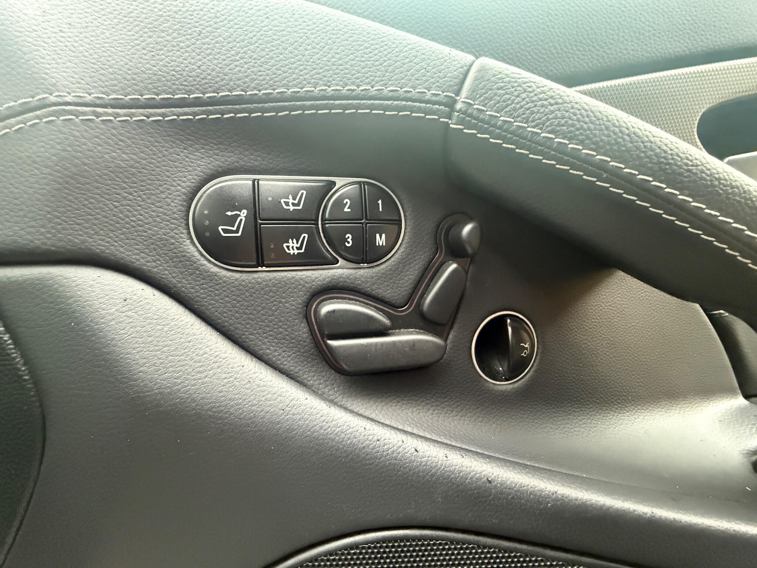 Used Mercedes-Benz SL 2012 for sale - 77190763: Photo 14