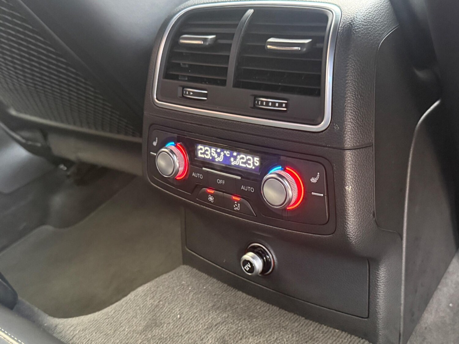 Used Audi A6 Saloon for sale - 77704889: Photo 28