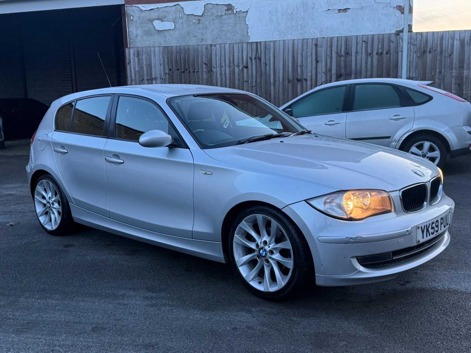 Used BMW 1 Series 2009 for sale - 77162975: Photo 2