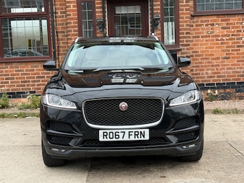Used Jaguar F-Pace 2017 for sale - 76099285: Photo