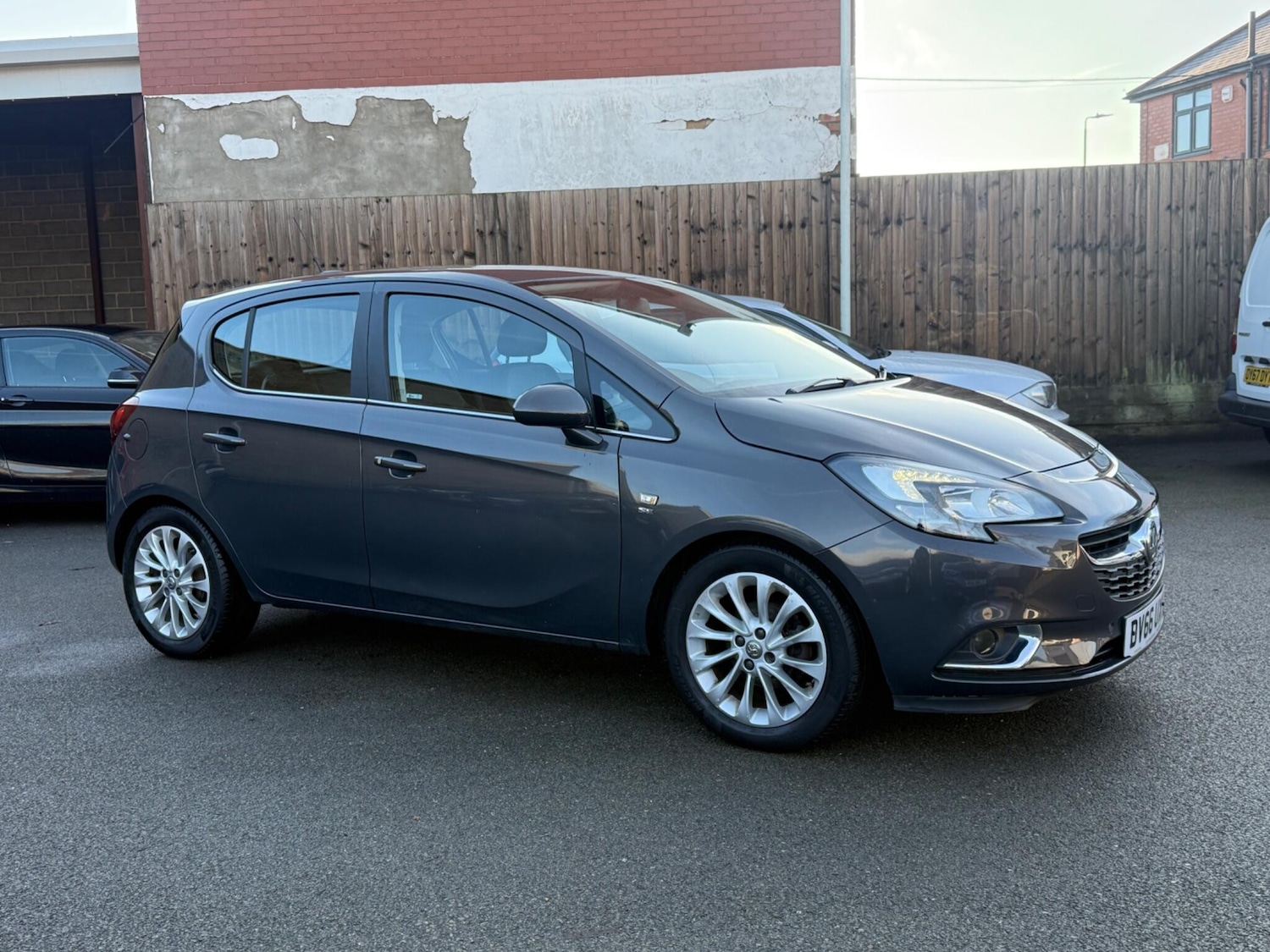 Used Vauxhall Corsa 2016 for sale - 77238569: Photo 2