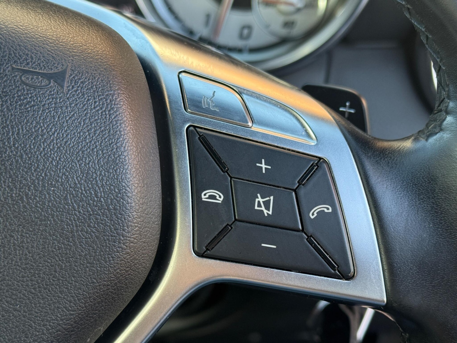 Used Mercedes-Benz SLK 2012 for sale - 76898394: Photo 21