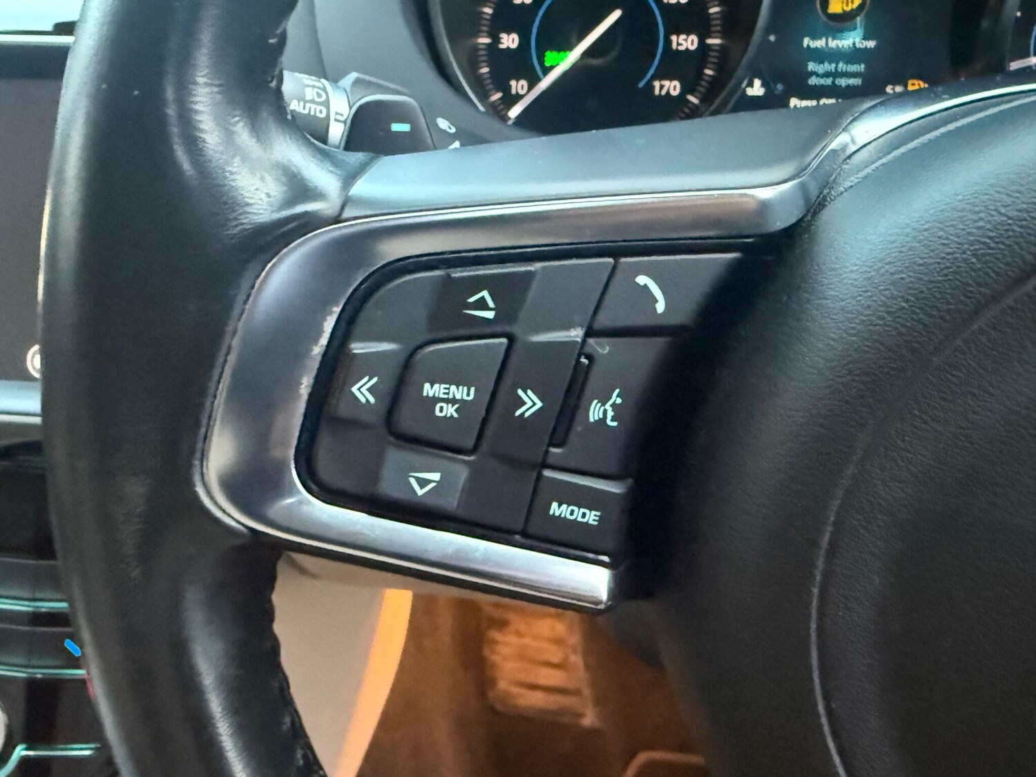 Used Jaguar XE 2018 for sale - 78058374: Photo 13