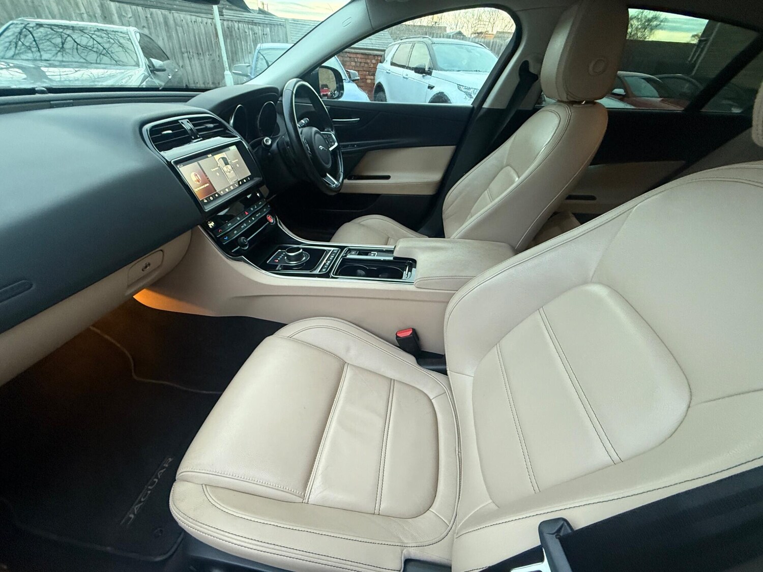 Used Jaguar XE 2018 for sale - 78058374: Photo 18