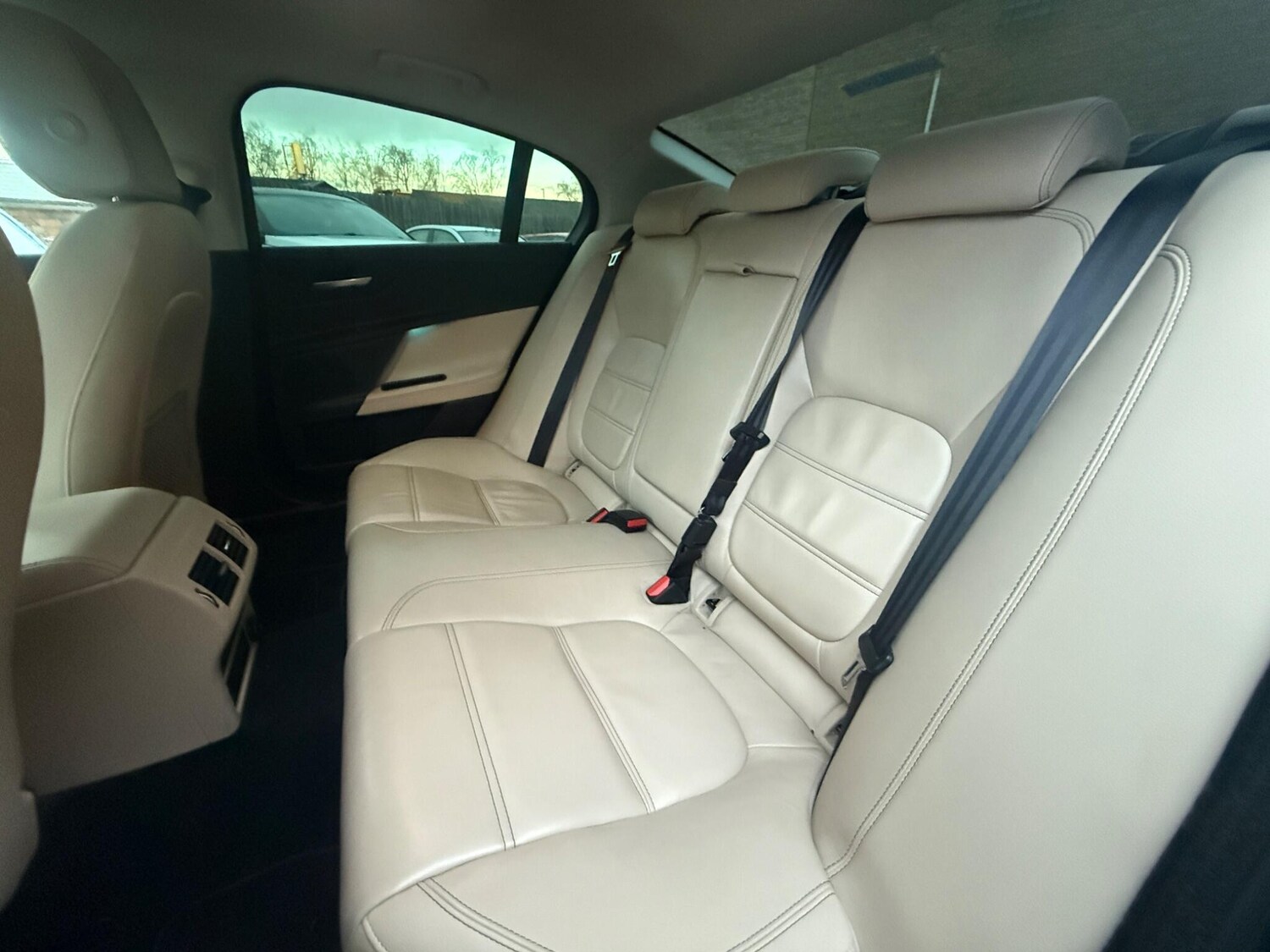 Used Jaguar XE 2018 for sale - 78058374: Photo 22