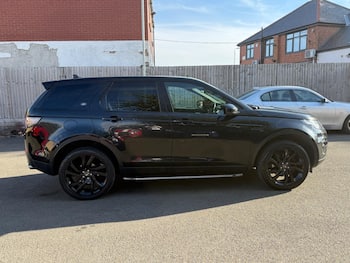 Used Land Rover Discovery Sport 2016 for sale - 79613412: Photo