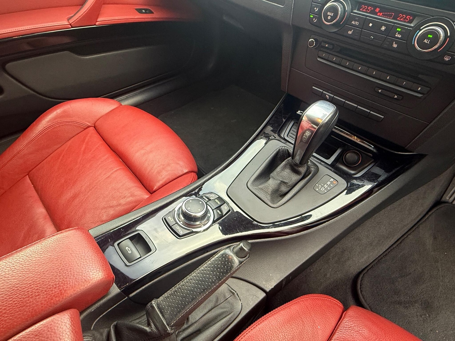 Used BMW 3 Series 2011 for sale - 77131197: Photo 19