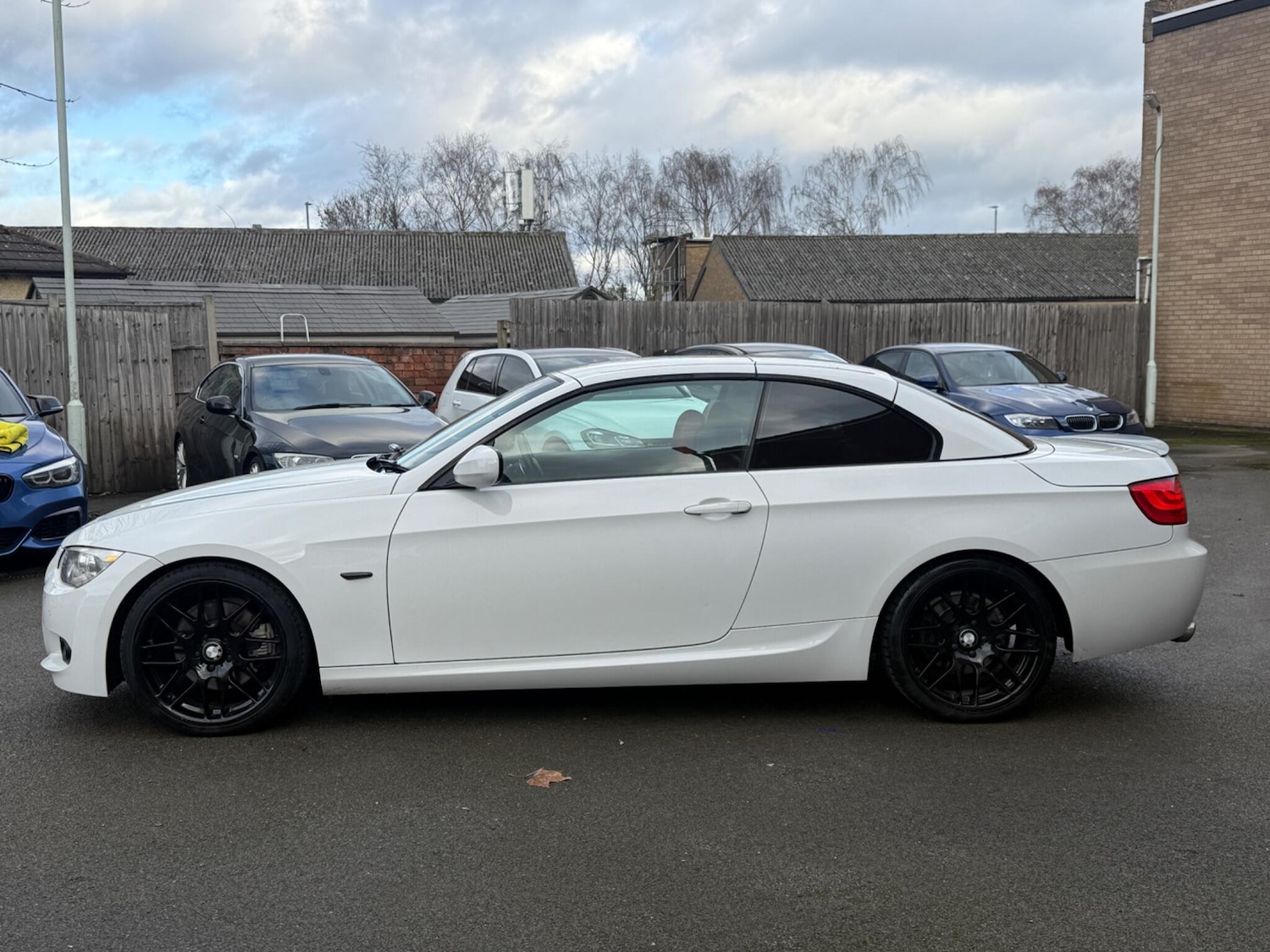 Used BMW 3 Series 2011 for sale - 77131197: Photo 9