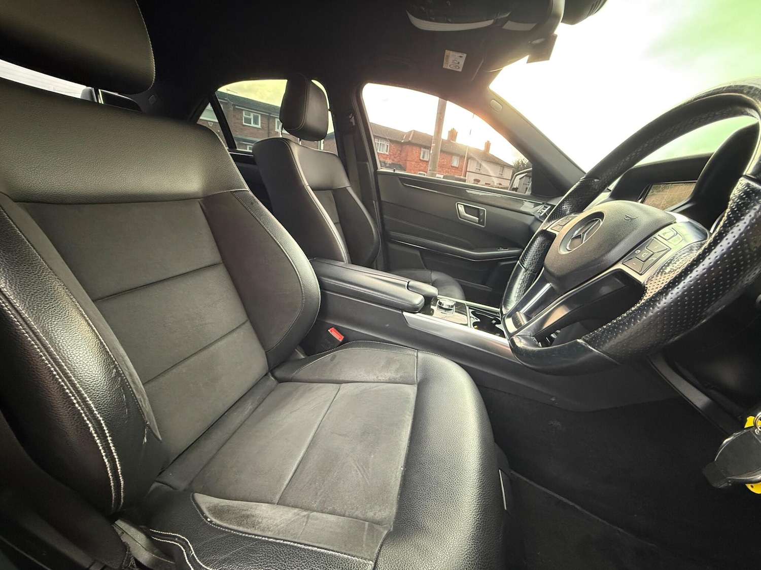 Used Mercedes-Benz E Class 2014 for sale - 76688978: Photo 10