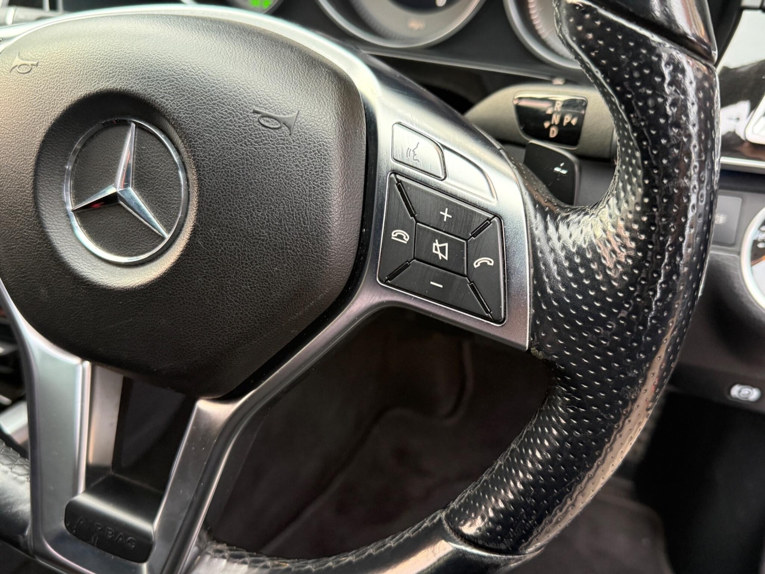 Used Mercedes-Benz E Class 2014 for sale - 76688978: Photo 12