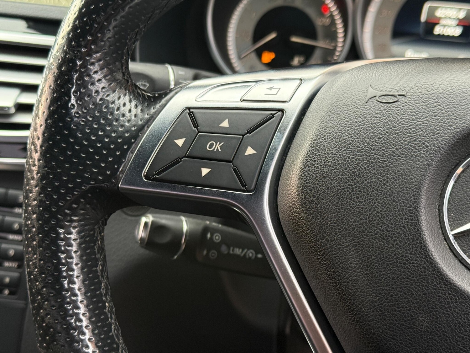 Used Mercedes-Benz E Class 2014 for sale - 76688978: Photo 13