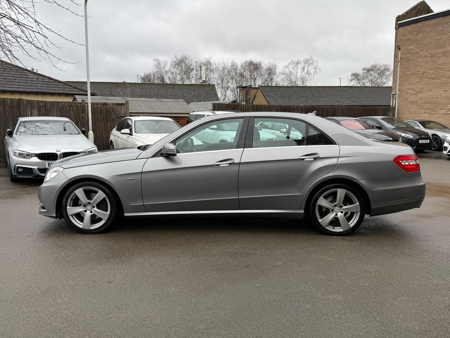 Used Mercedes-Benz E Class 2011 for sale - 77479554: Photo 10