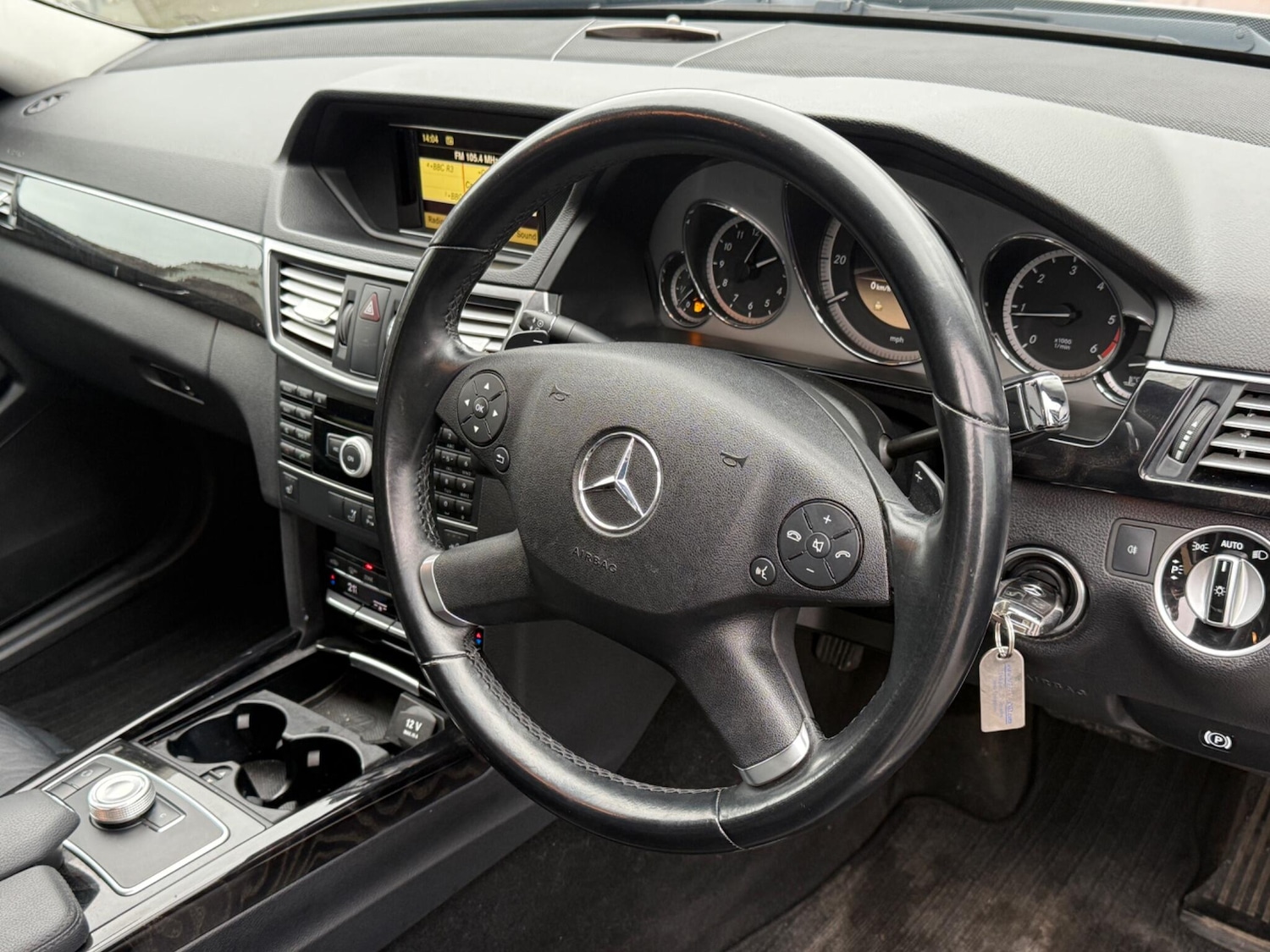 Used Mercedes-Benz E Class 2011 for sale - 77479554: Photo 13