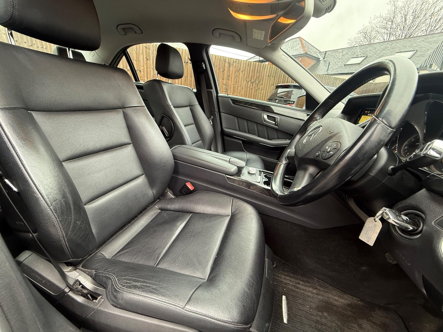 Used Mercedes-Benz E Class 2011 for sale - 77479554: Photo 14