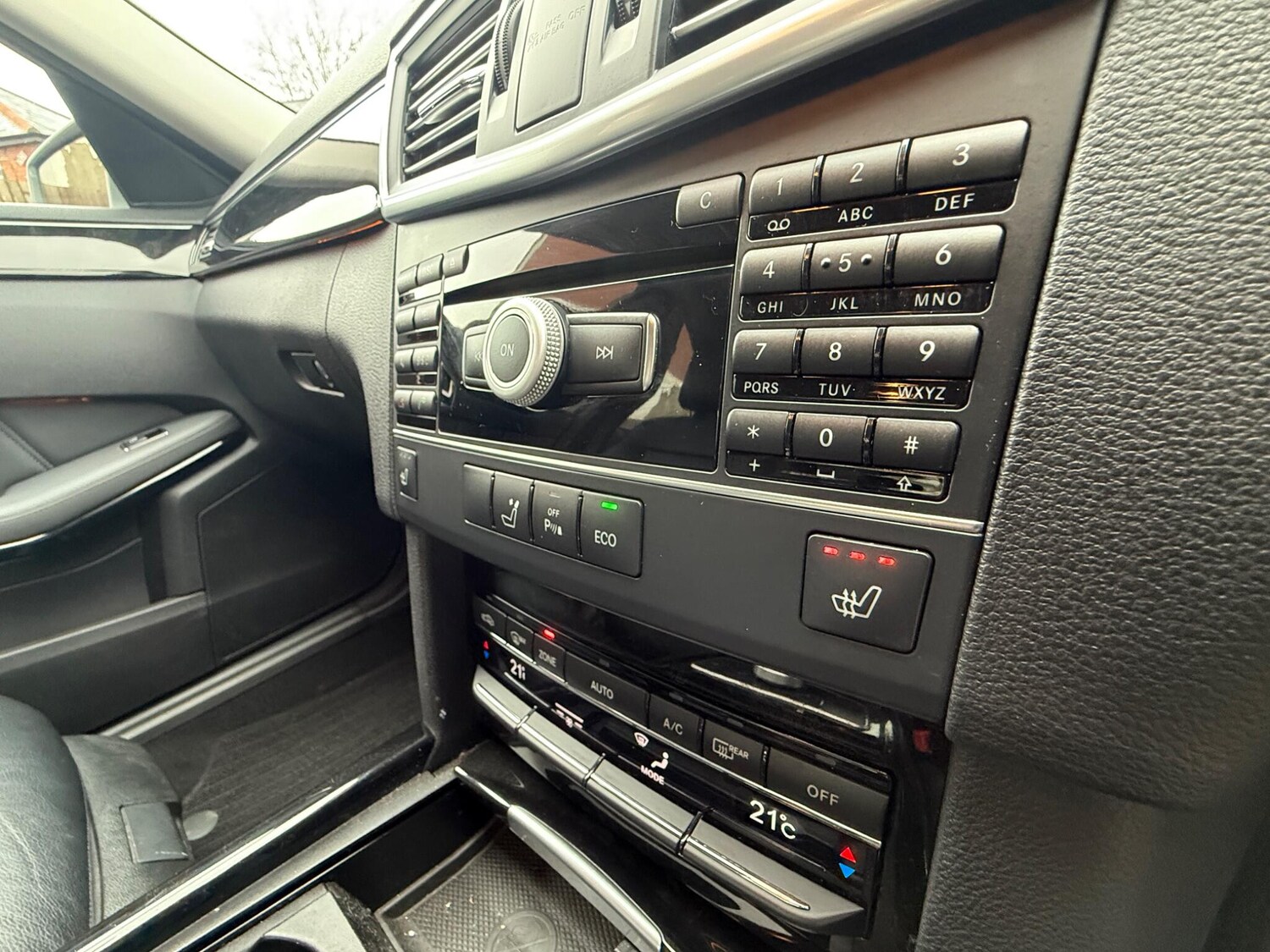 Used Mercedes-Benz E Class 2011 for sale - 77479554: Photo 20