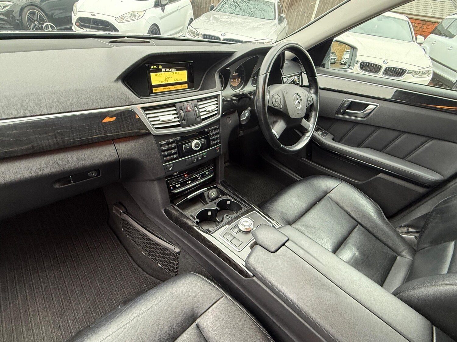 Used Mercedes-Benz E Class 2011 for sale - 77479554: Photo 23