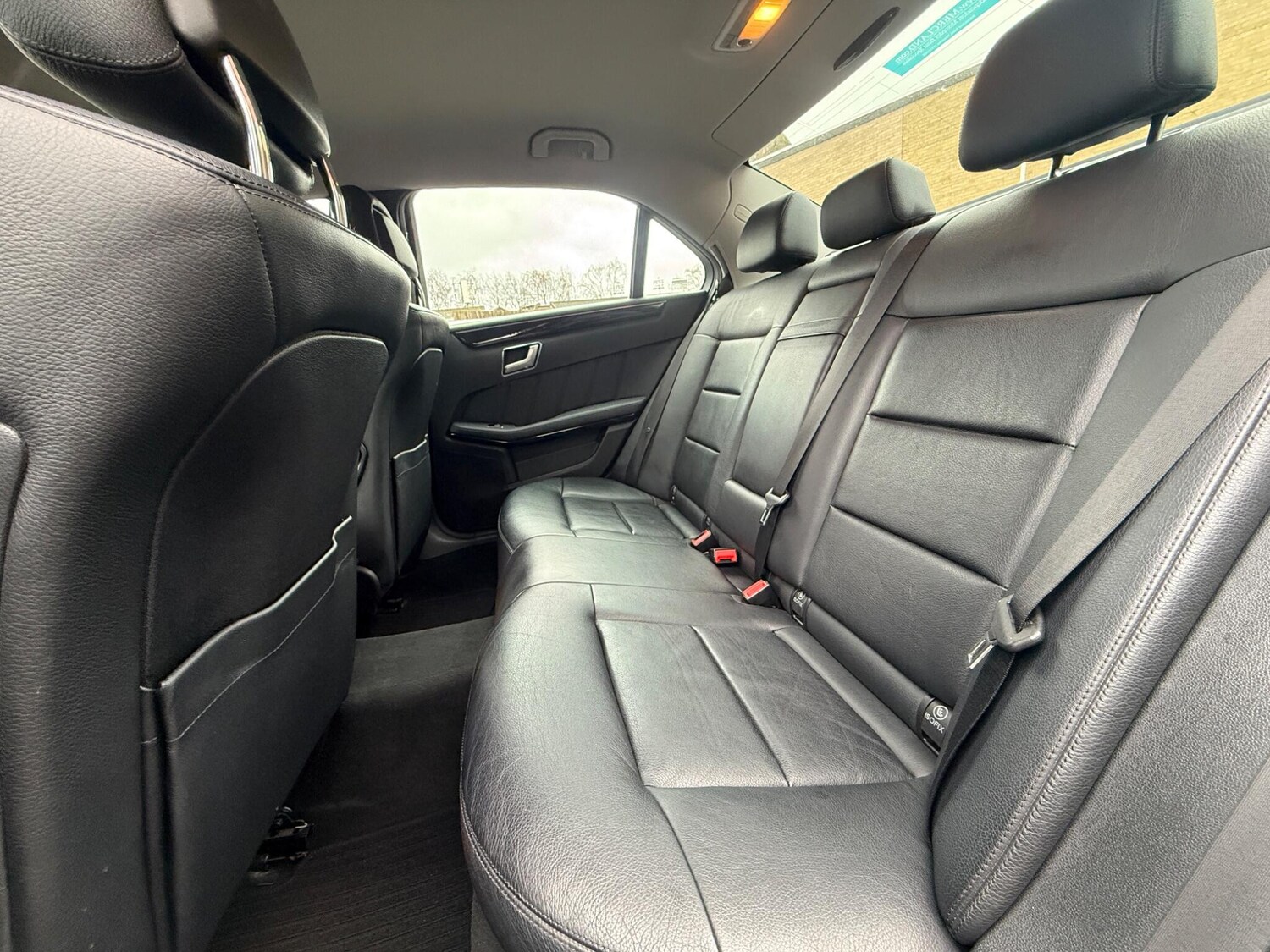 Used Mercedes-Benz E Class 2011 for sale - 77479554: Photo 24