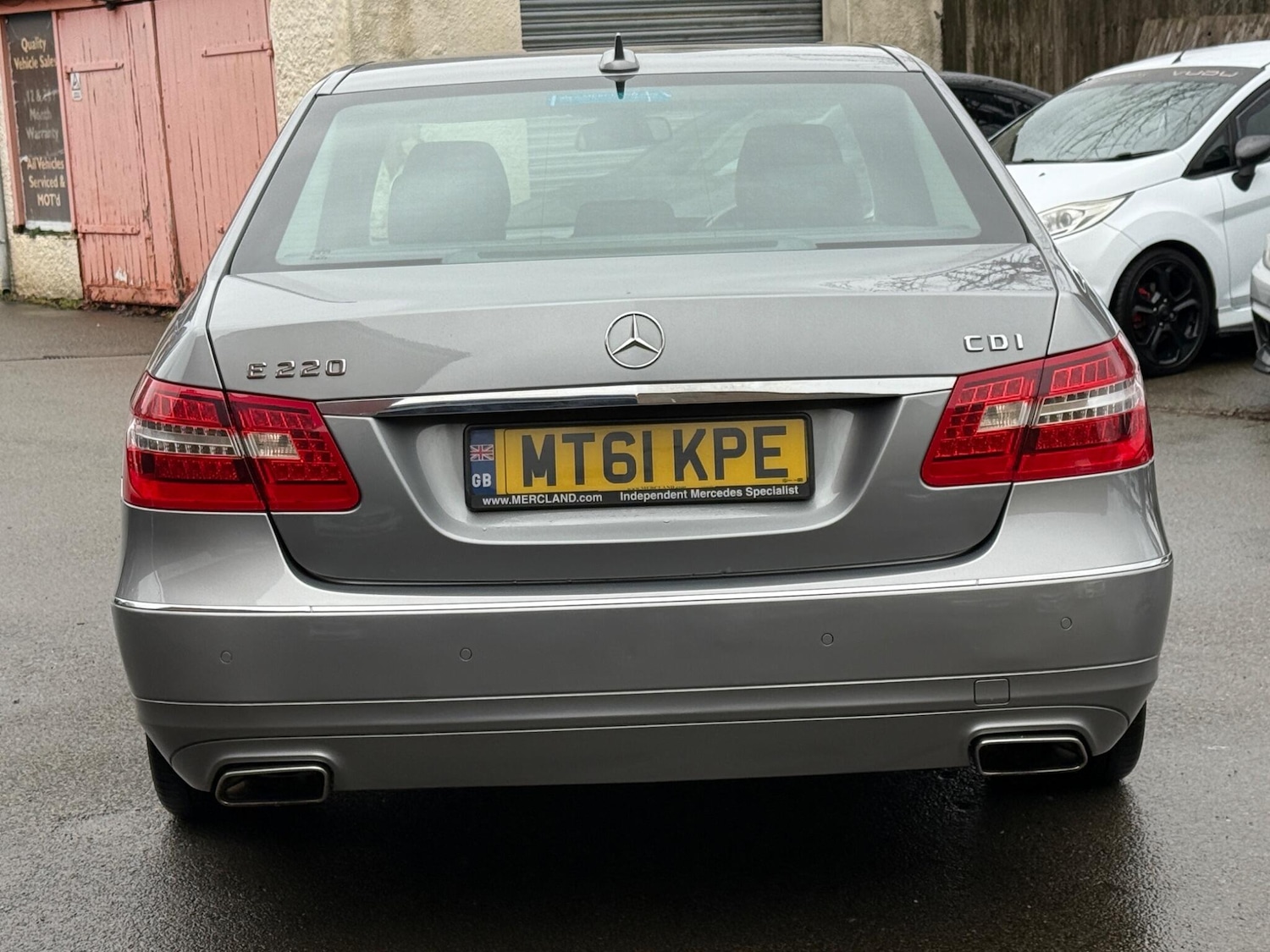 Used Mercedes-Benz E Class 2011 for sale - 77479554: Photo 8
