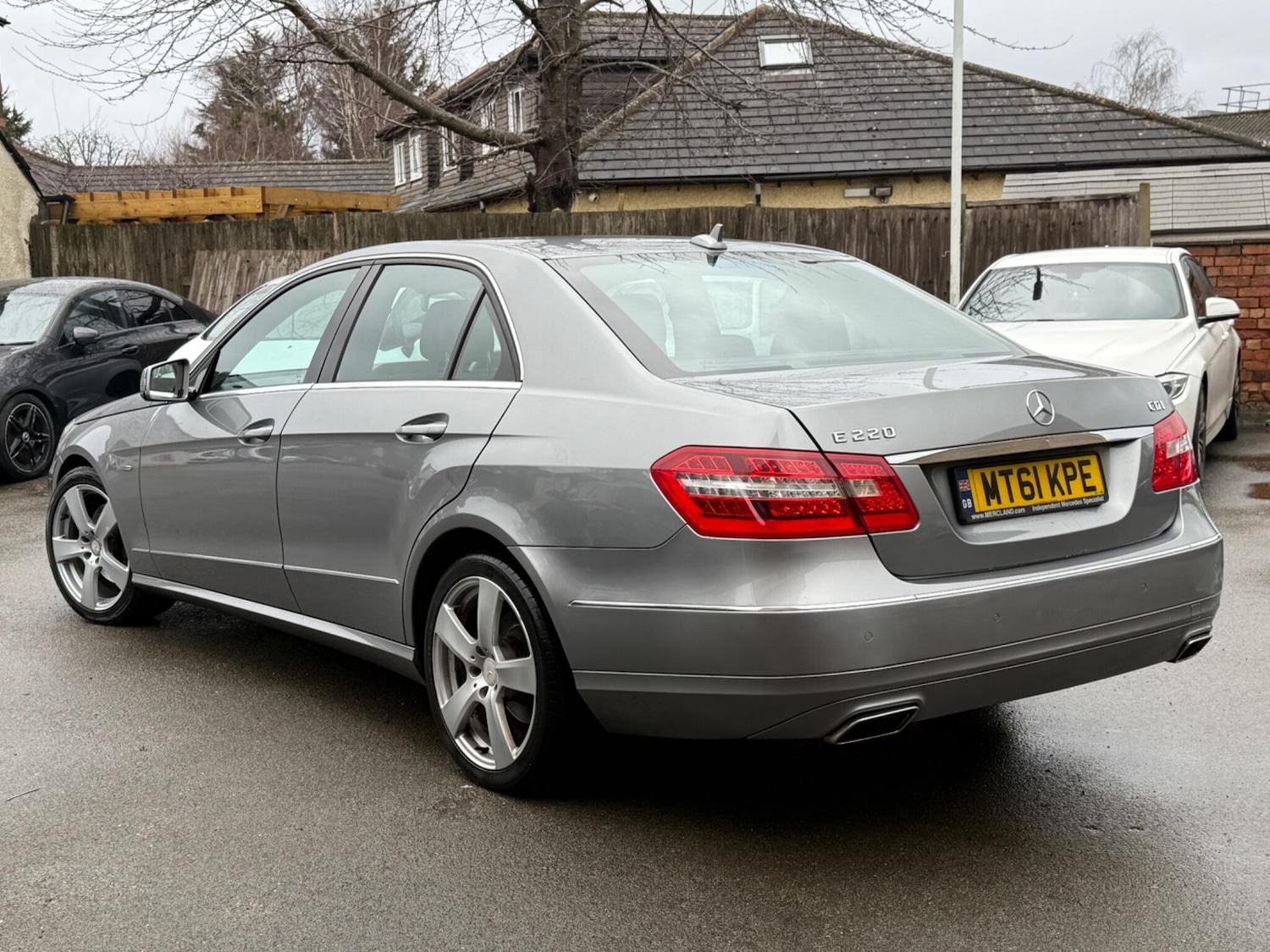Used Mercedes-Benz E Class 2011 for sale - 77479554: Photo 9