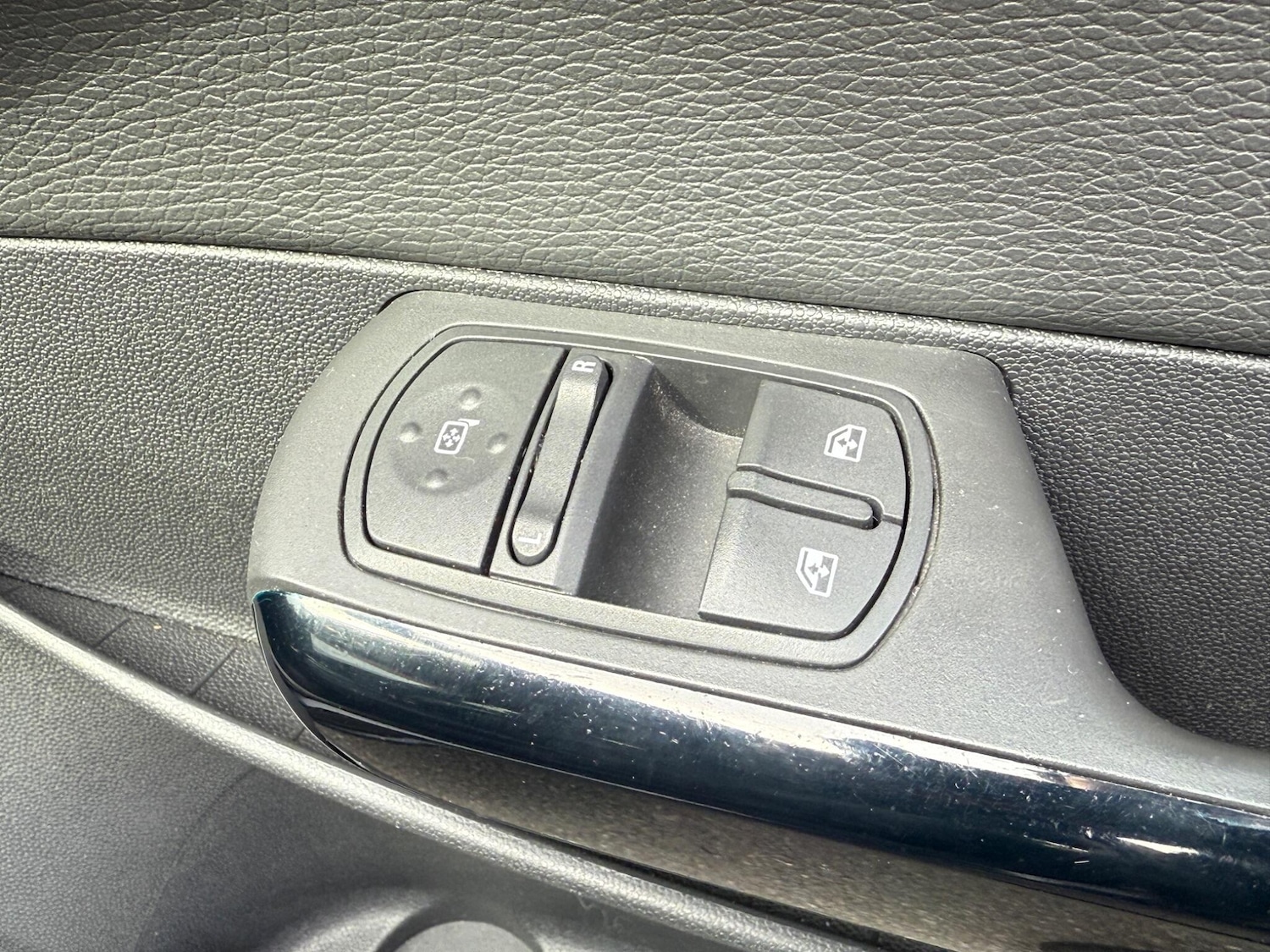 Used Vauxhall Corsa for sale - 78136350: Photo 13