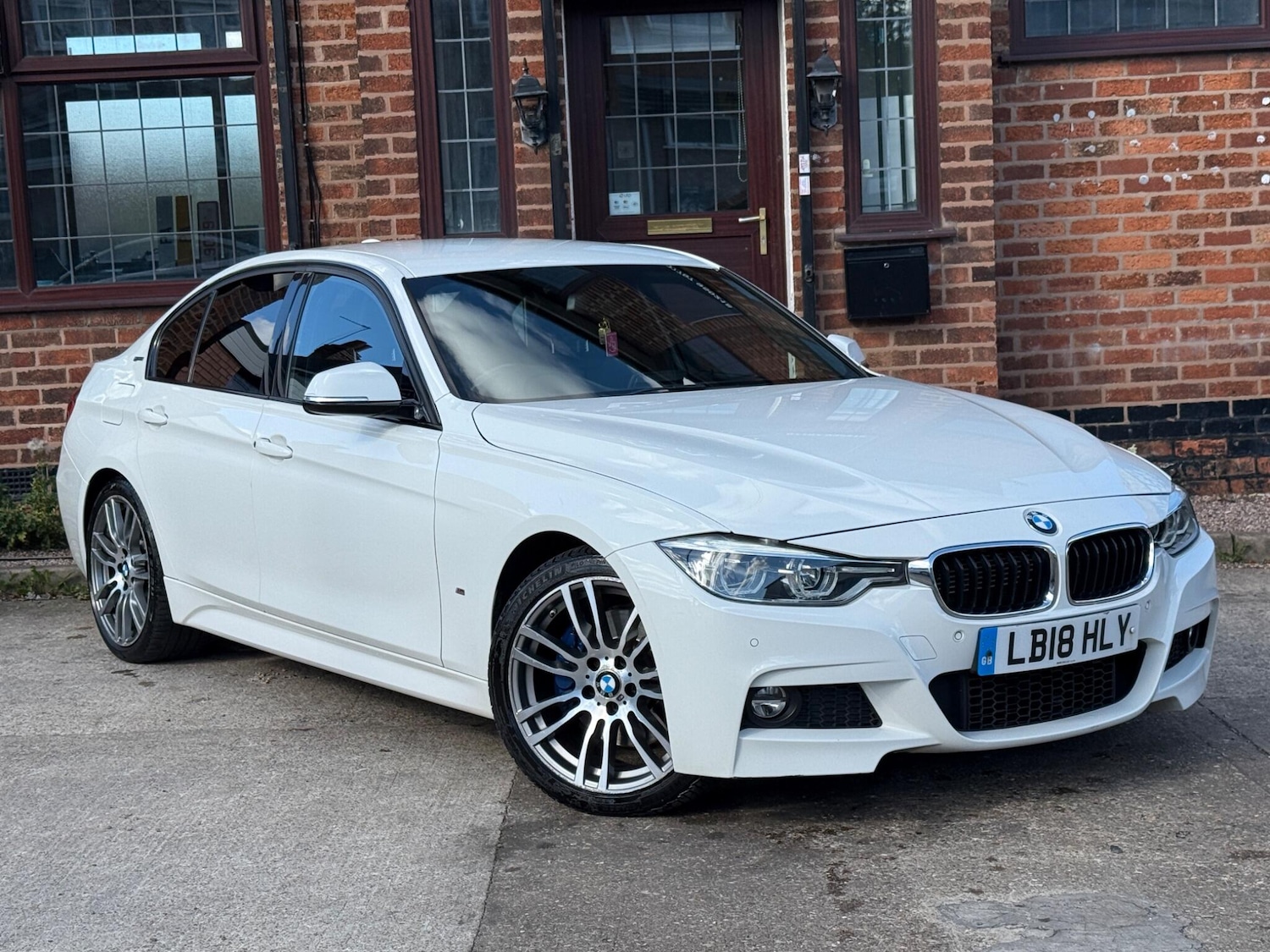 Used BMW 3 Series 2018 for sale - 76041856: Photo 2