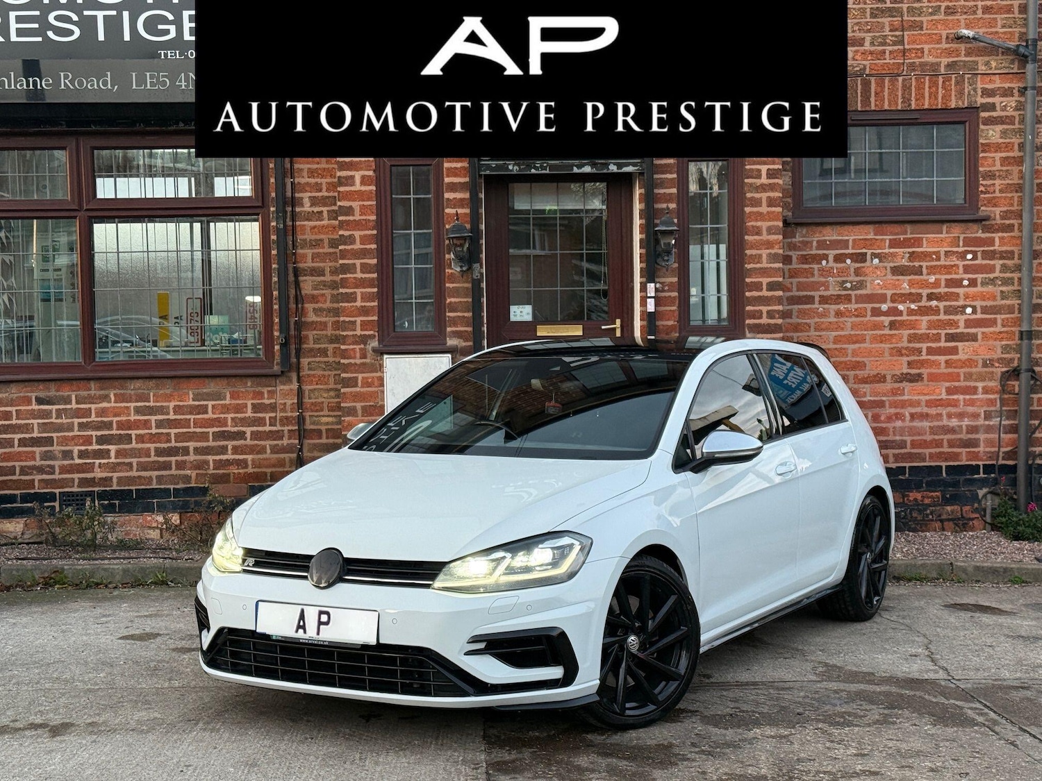 Used Volkswagen Golf 2019 for sale - 76633506: Photo 1