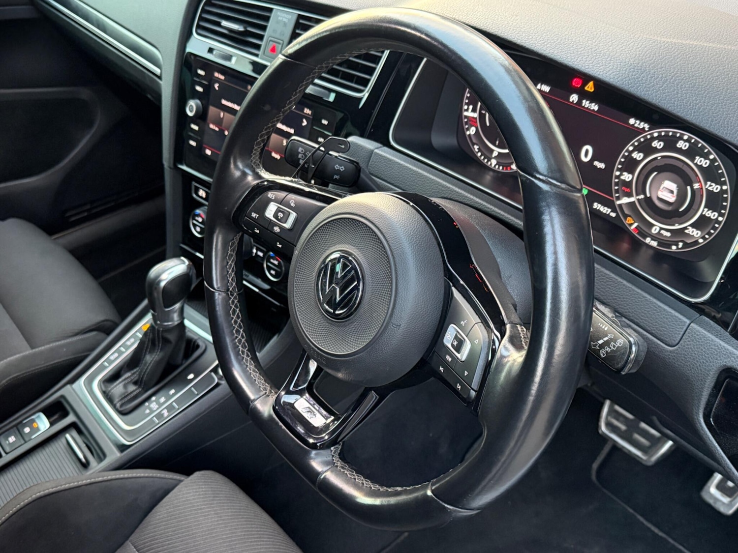 Used Volkswagen Golf 2019 for sale - 76633506: Photo 10