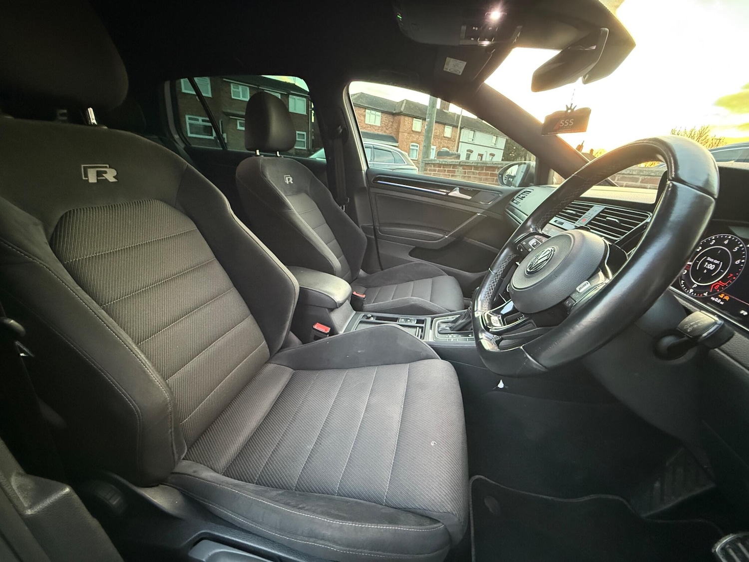 Used Volkswagen Golf 2019 for sale - 76633506: Photo 11