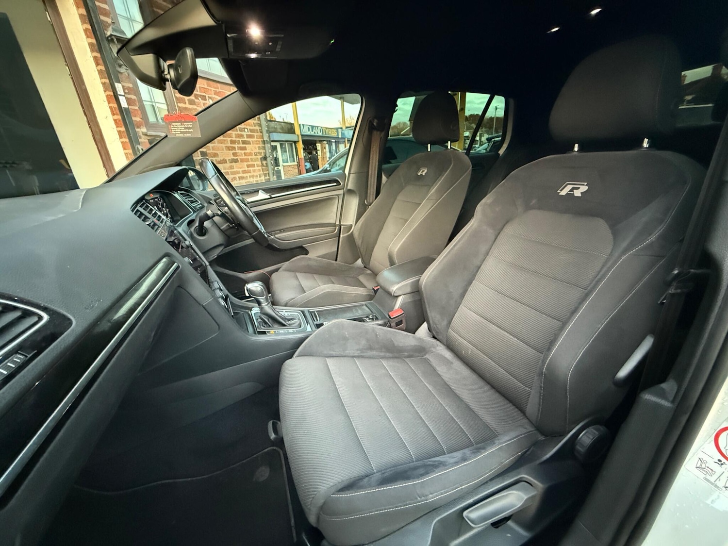 Used Volkswagen Golf 2019 for sale - 76633506: Photo 17