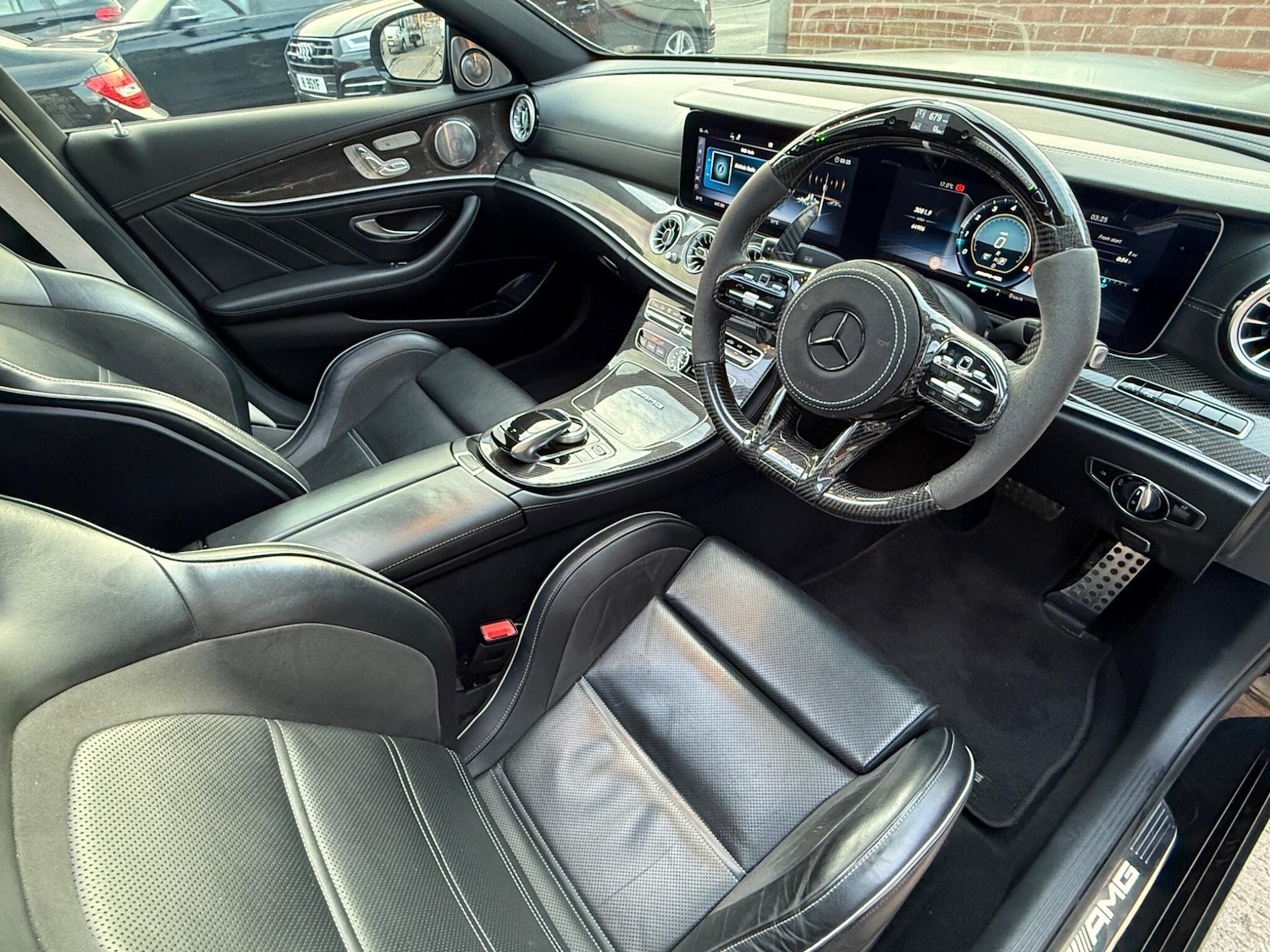 Used Mercedes-Benz E Class 2018 for sale - 76997651: Photo 9