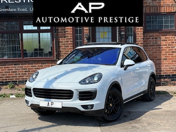 Used Porsche Cayenne 2016 for sale - 75741234: Photo