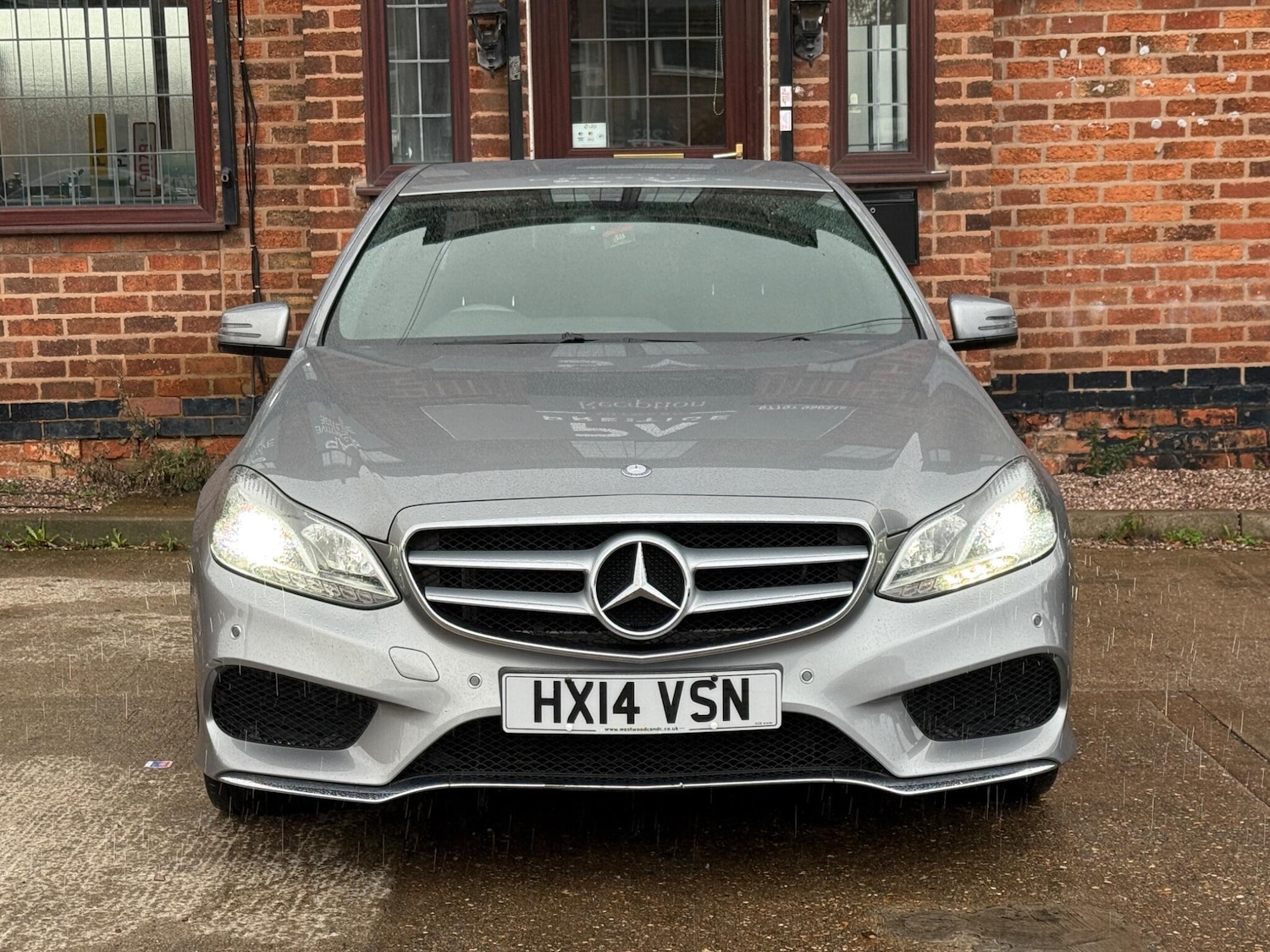 Used Mercedes-Benz E Class 2014 for sale - 77230286: Photo 3