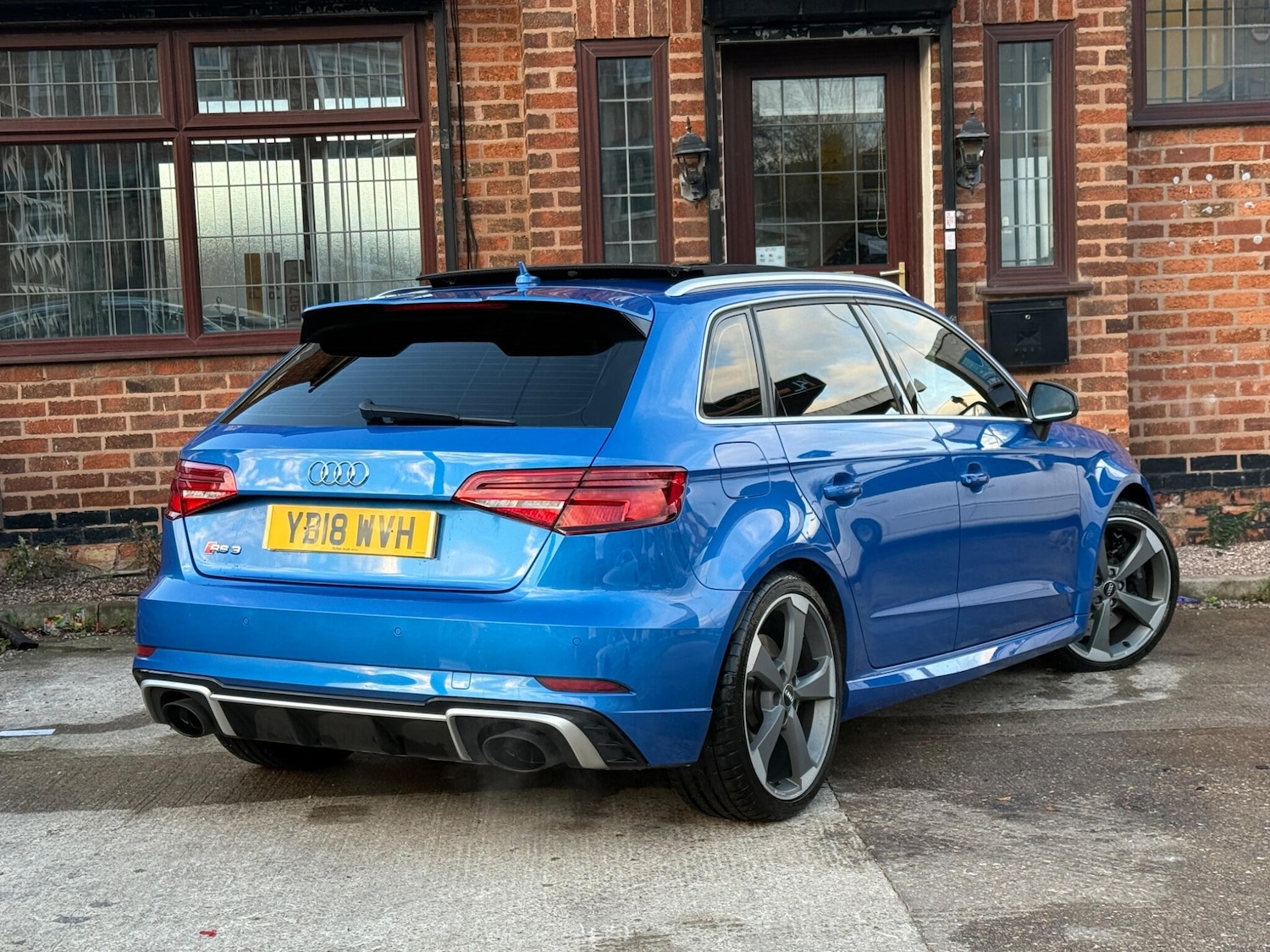 Used Audi RS3 2018 for sale - 76620106: Photo 6