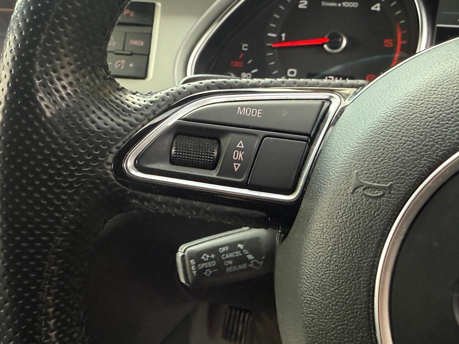 Used Audi Q7 2014 for sale - 77021086: Photo 15