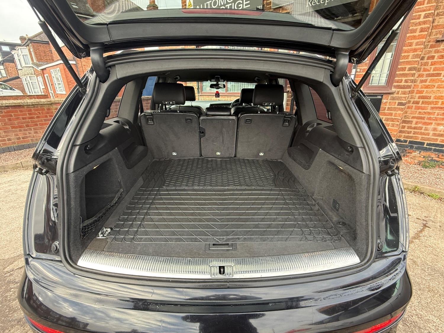 Used Audi Q7 2014 for sale - 77021086: Photo 25