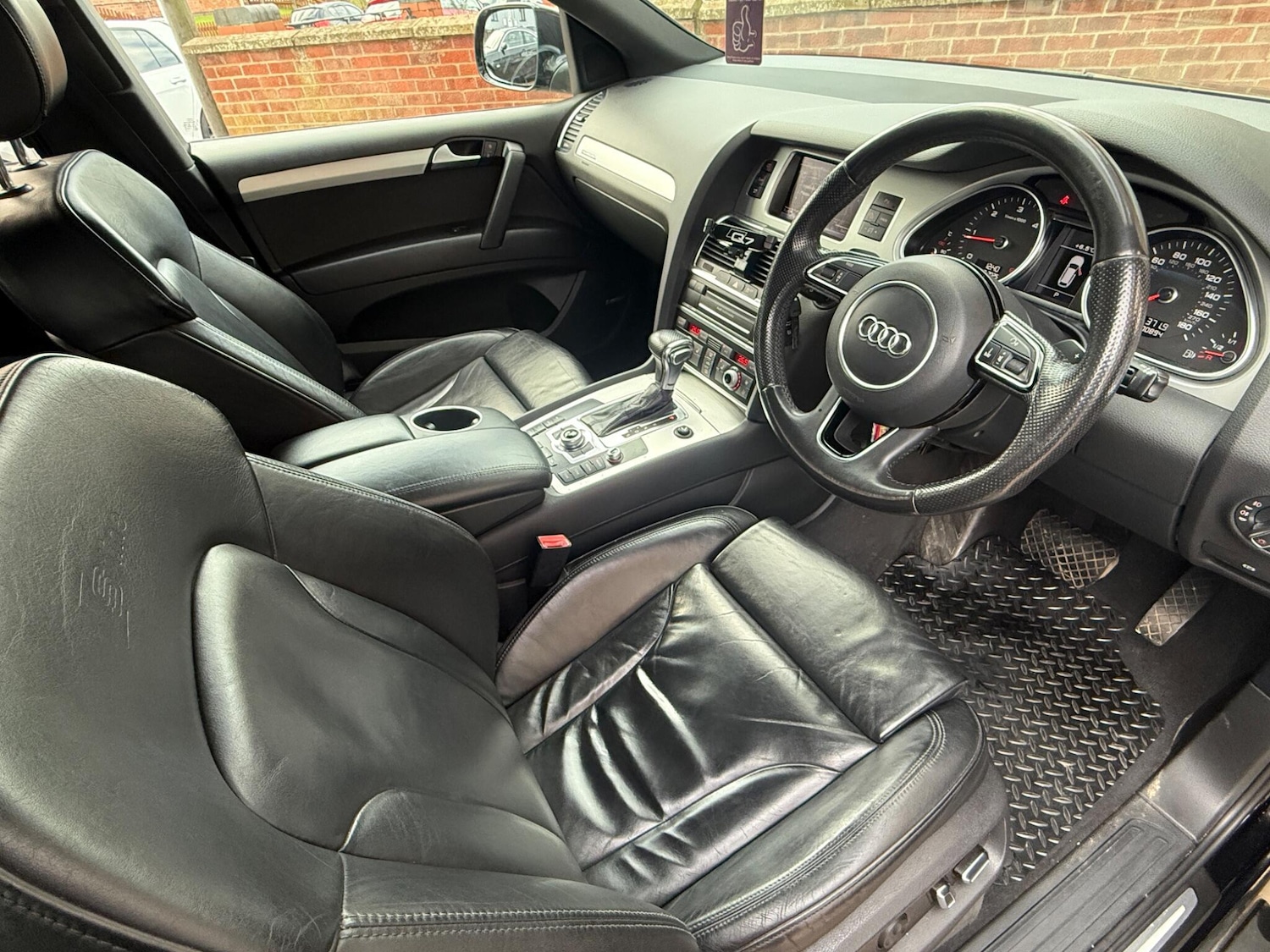 Used Audi Q7 2014 for sale - 77021086: Photo 9