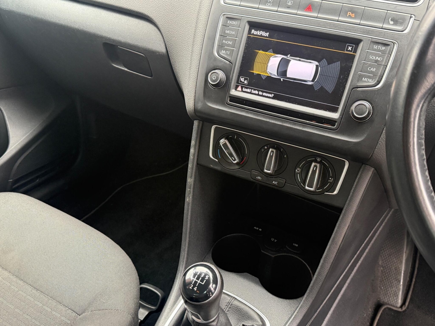 Used Volkswagen Polo 2016 for sale - 77254629: Photo 12