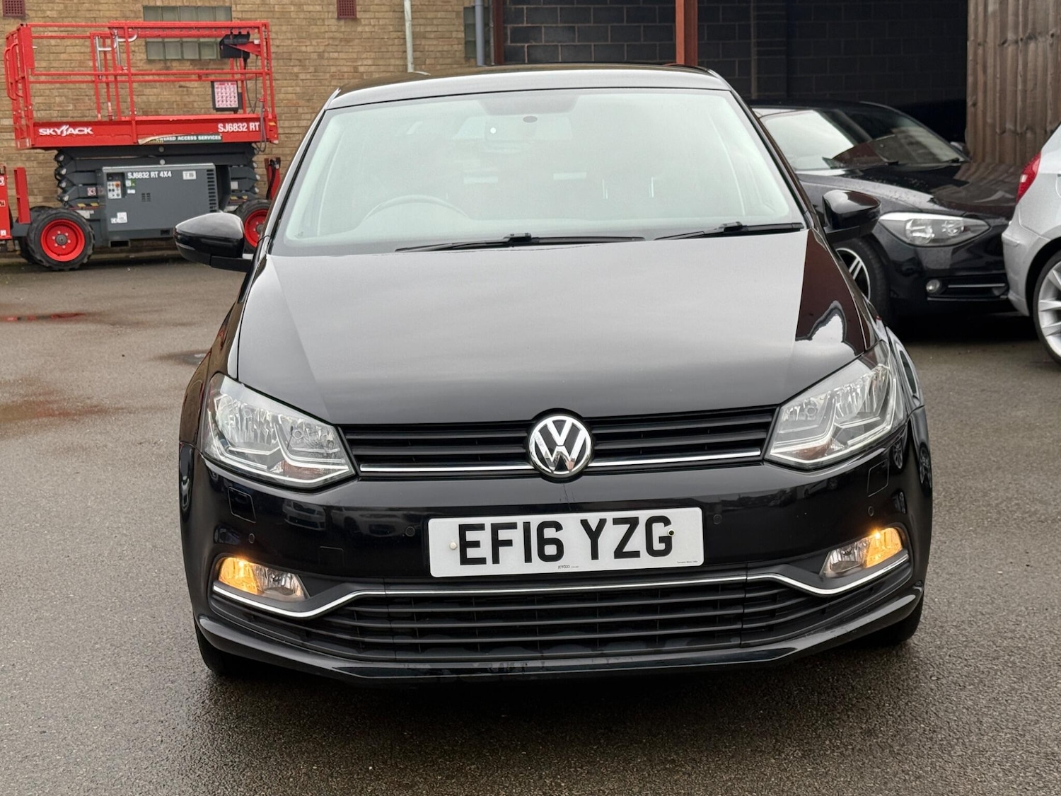 Used Volkswagen Polo 2016 for sale - 77254629: Photo 2