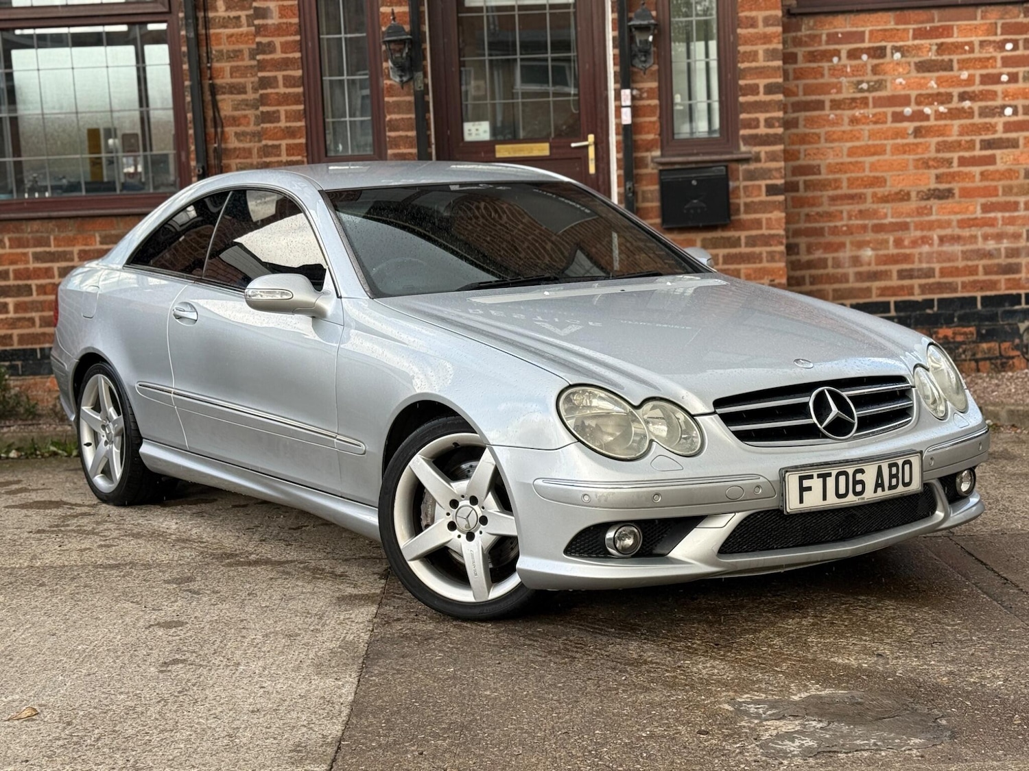 Used Mercedes-Benz CLK 2006 for sale - 76377183: Photo 3